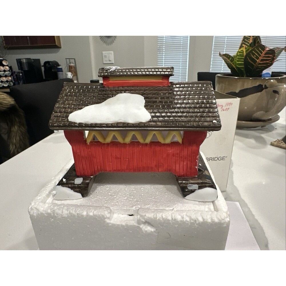 Dept 56, Red Covered Bridge, Heritage Village Collection, In Original Box